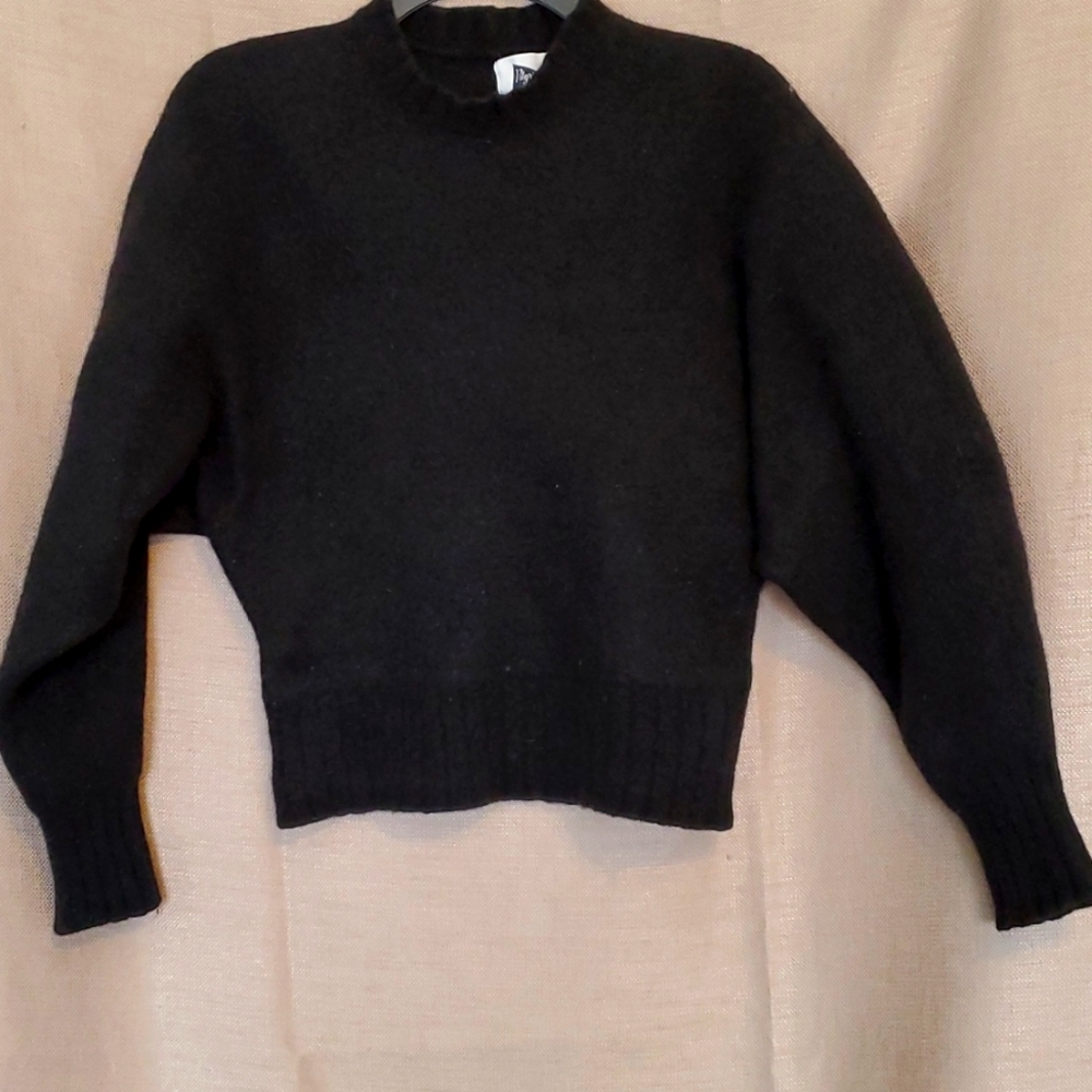 Pilgrim Surf÷ supply Company Soft wool sweater size S-M
